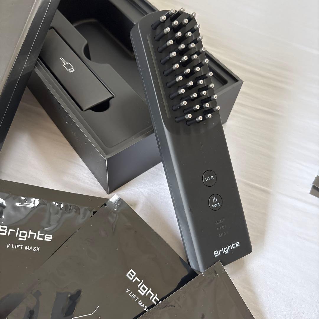 Brighte V Lift Mask 美顔器本来40800円+マスクパック数枚