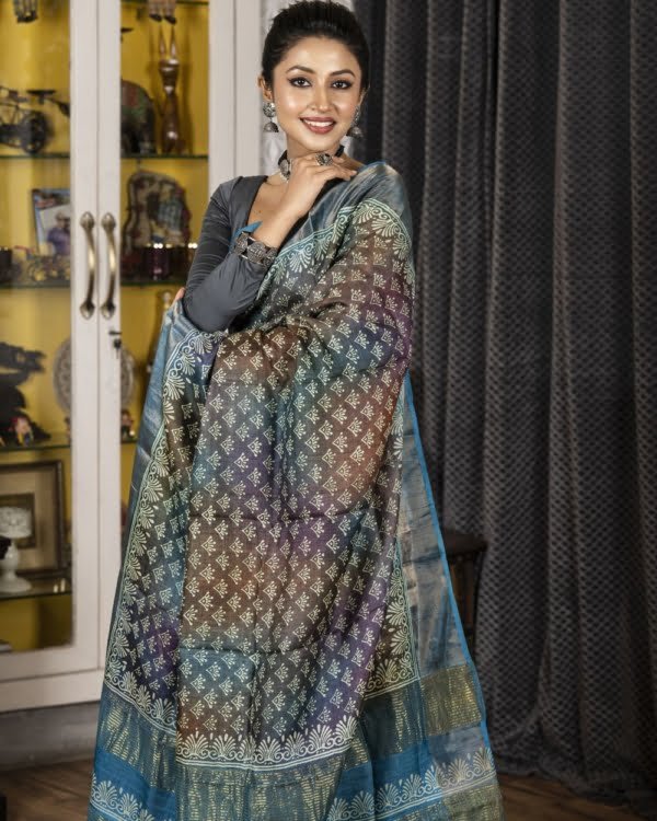 multicolour-abstract-print-on-zari-border-tussar-saree