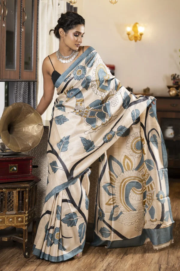 Nakshipar Tussar Saree