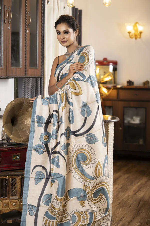 Nakshipar Tussar Saree