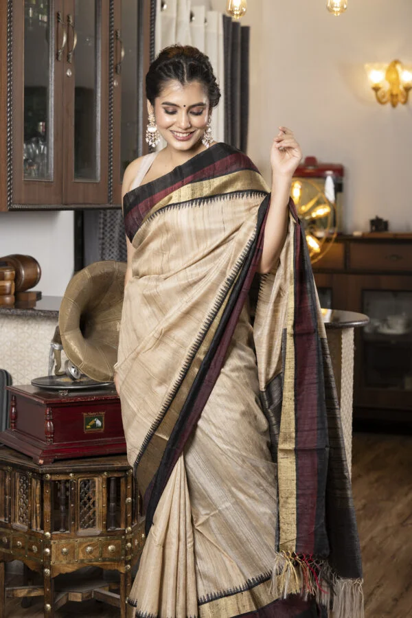 Nakshipar Tussar Saree