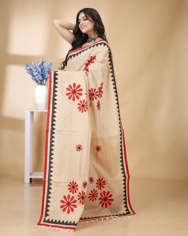 Nakshipar Zari Check Cotton saree with floral Applique