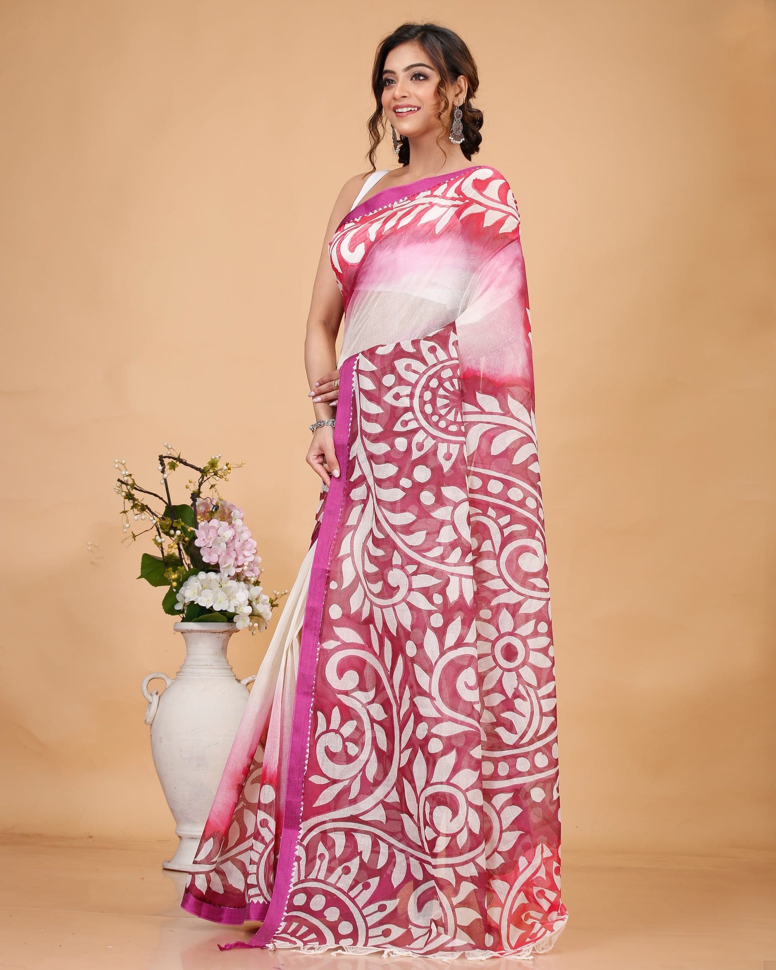 Nakshipar Cotton Purple and White Color Saree without blouse piece