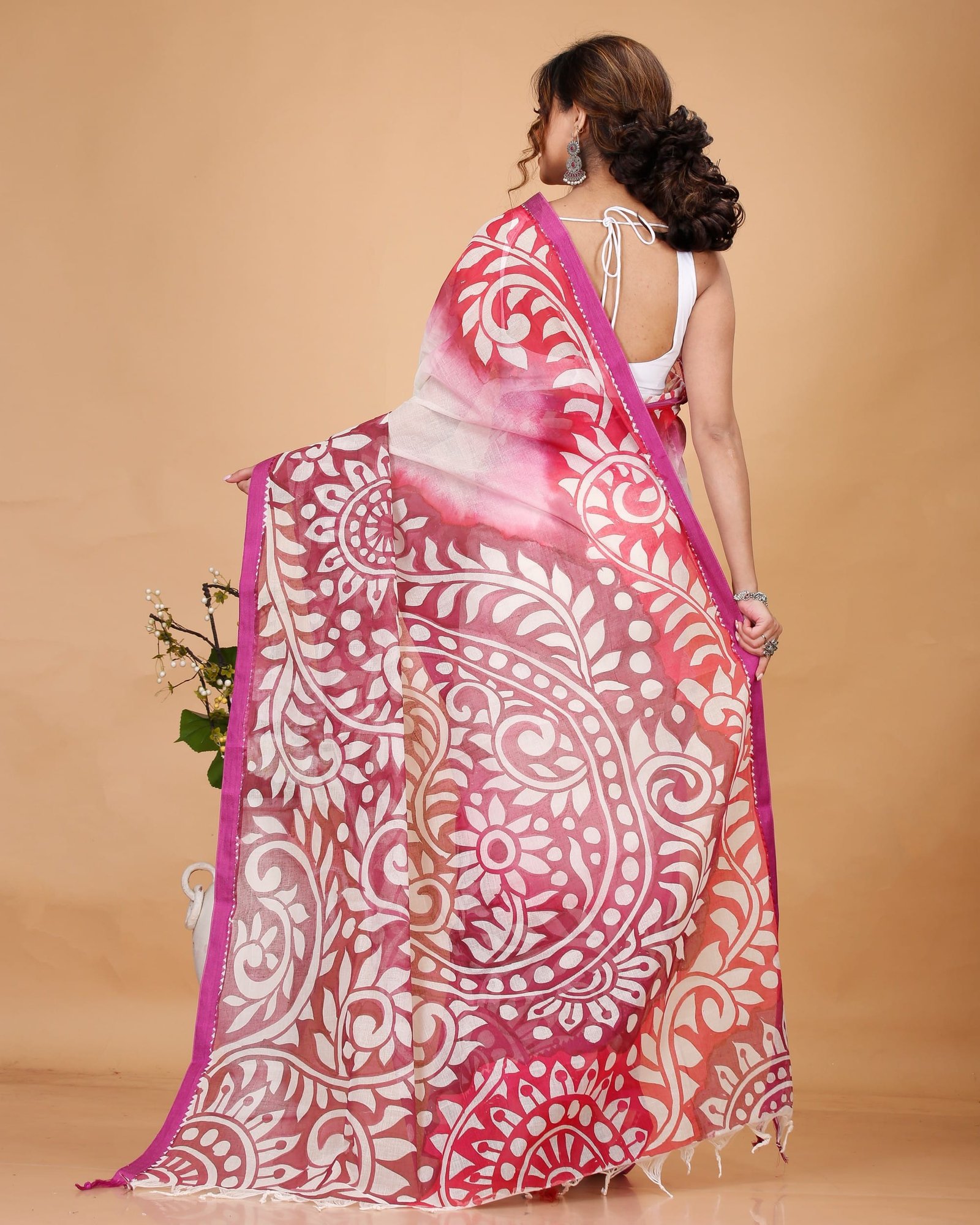 Nakshipar Cotton Purple and White Color Saree without blouse piece