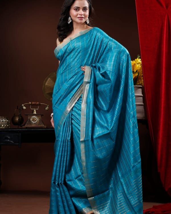 Nakshipar Muga Check Tussar saree