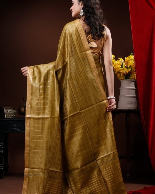 Nakshipar Muga Check Tussar saree