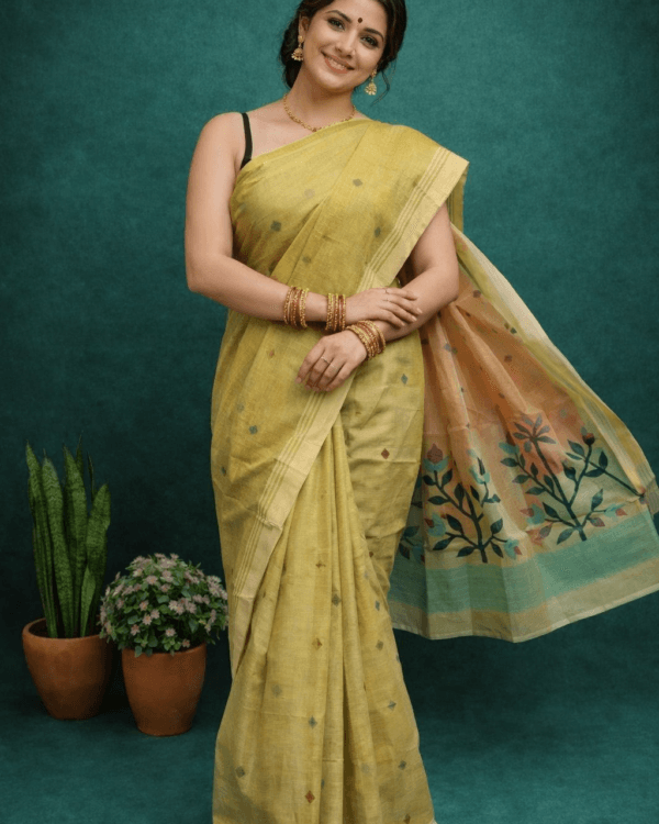Cotton Dhakai Saree with Allover Buta and Designer Pallu